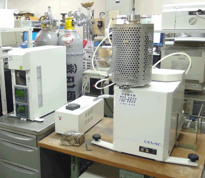 アルバック理工製示差熱重量分析装置 TGD-9800